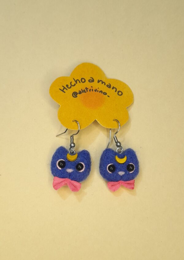 ARETES GATITA LUNA
