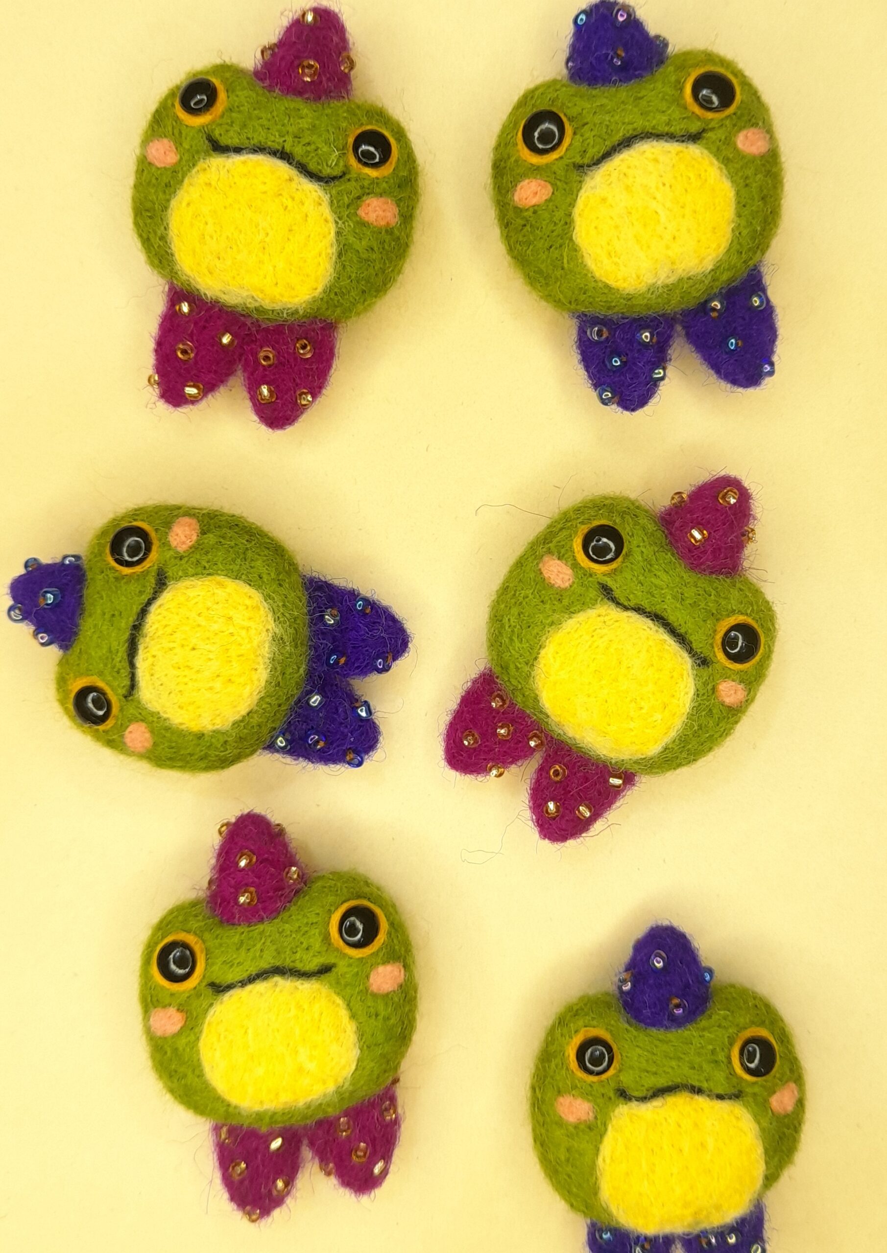 BROCHE RANA MAGA: imagen 3