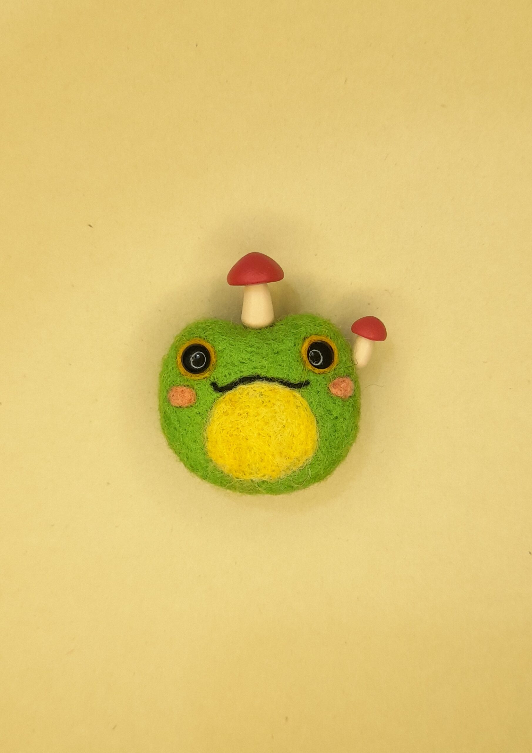 BROCHE RANA Y HONGUITOS: imagen 1
